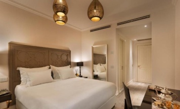 Номер Deluxe с балконом в The Drisco Hotel Tel Aviv - Relais & Chateaux