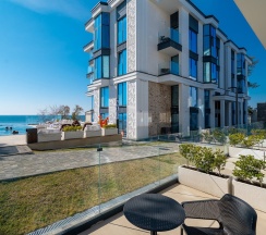 Duplex с видом на море и бассейн в Лучезарный Резорт