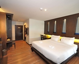 Люкс с видом на океан в Chalelarn Hotel