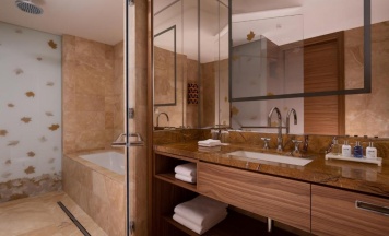 Премиум с панорамным видом с двумя кроватями в Radisson Blu Olympiyskiy Hotel Moscow