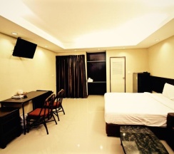Двухместный номер Deluxe двуспальная кровать в KKinn South Pattaya Hotel
