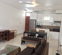 Апартаменты c 1 комнатой с балконом в The Melanesian Port Vila Hotel