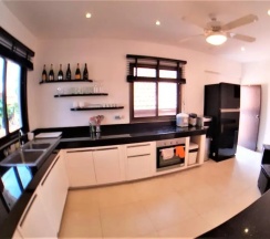 Вилла в WOWLAND Luxury Pool Villa Pattaya Walking Street - 6 Bedrooms