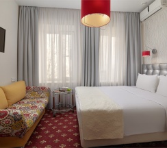 Стандартный трехместный номер в Тучков