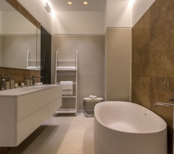 Royal Garden Suite в Crystal House Suite Hotel&SPA