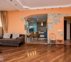 3-комнатные апартаменты, 98 м², 9 этаж в Посутки