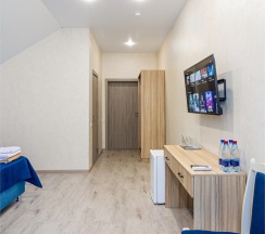 Трехместный номер Deluxe c кроватью размера "King Size" и видом на море в GemstButikHotel