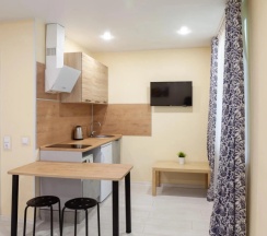Трёхместные апартаменты с 2 комнатами в Apartments Viktory on street Gogolya, 133