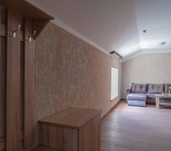 4-местный 2-комнатный номер люкс семейный в Ника