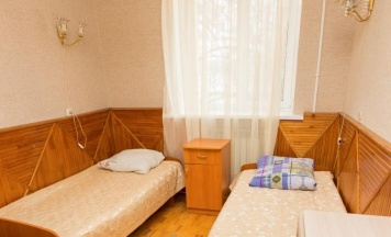 Номер стандарт с 2 односпальными кроватями (удобства на этаже) в Металлист
