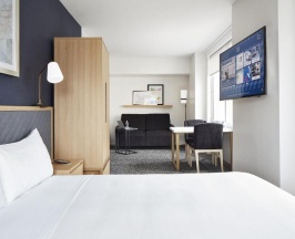Двухместный люкс c 1 комнатой двуспальная кровать в Club Quarters Hotel in Washington DC