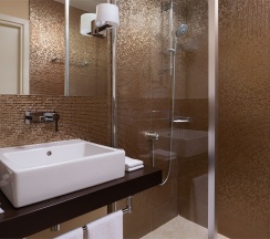 Номер Classic с двуспальной кроватью в Mercure