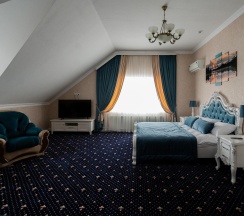 Номер люкс с 1 двуспальной кроватью в Djump hotel