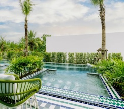 Двухместный номер Superior с бассейном и джакузи двуспальная кровать в Sugar Marina Resort – LAGOON Villas – Nai Yang Beach