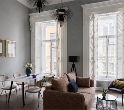 Двухуровневый люкс с видом на Невский проспект или Садовую улицу в Огюстин Шатильон