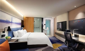 Двухместный номер Superior Deluxe (двуспальная кровать) в Hampton By Hilton Guangzhou Tianhe Sports Center