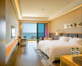 Двухместный номер Deluxe с видом на море двуспальная кровать в Harman Resort Hotel Sanya