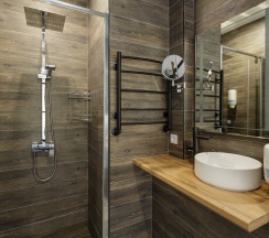 Superior (1 большая кровать, душ) в Riders lodge