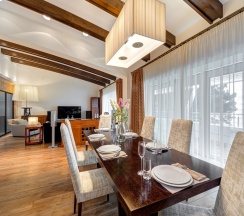 Люкс Executive с видом на море в Ревиталь Парк