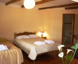 Двухместный номер Standard с балконом двуспальная кровать в Kukuli Lodge