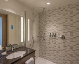 Двухместный номер для некурящих 2 отдельные кровати в Hampton by Hilton Frankfurt City Centre East