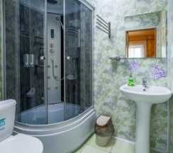 Четырёхместный люкс рядом с пляжем в Ласточкин дом