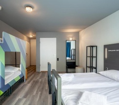 Трёхместный номер Standard в a&o Berlin Friedrichshain