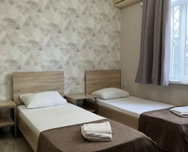 Номер улучшенный комфорт с 2 односпальными кроватями в ЭльМар