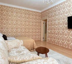 Двушка в частном дворе в Как Дома 05