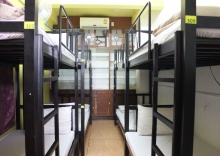 Кровать в общем номере в Home Hug Hostel - Adults