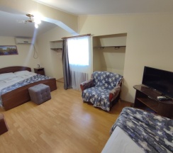 Большой 3-4х местный номер 4 этаж. в Ника