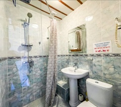 Корпус 1 *Полулюкс* 5-ти местный в Анжелина