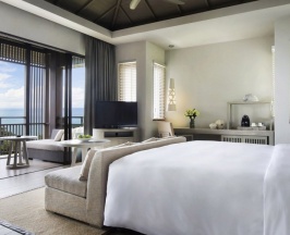Двухместный номер Grand Ocean двуспальная кровать в Pullman Phuket Arcadia Naithon Beach