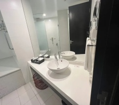 Двухместный номер Business с видом на сад (двуспальная кровать) в Guangdong Nanmei Osotto Hotel