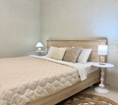 Уютная двухкомнатная квартира у моря и центра в Как Дома 05