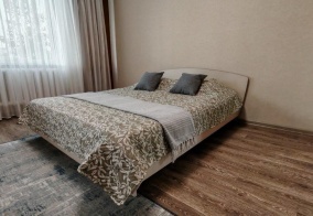 Апартаменты Nadym House (Надым Хаус) на улице Полярная 14 в Надыме