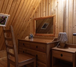 Коттедж Дуплекс с красивым видом из окна в Коробок-Хуторок