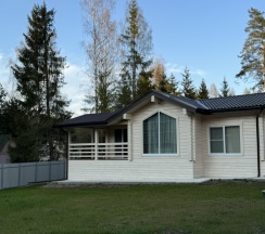 Стильный коттедж 100 кв.м. для 7 человек рядом с Охта парком в Solar House