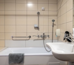 Семейные апартаменты с видом на море (4 этаж) в Real Apartments Sochi