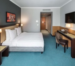 Двухместный номер Superior двуспальная кровать в Radisson Hotel Astana
