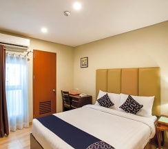 Двухместный номер Superior двуспальная кровать в Capital O 461 Asrodel Hotel