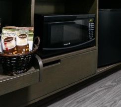 Двухместный номер Standard двуспальная кровать в Sunset West Hotel, SureStay Collection by Best Western