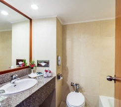Двухместный семейный номер Standard в Bangkok Palace Hotel