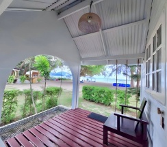 Номер Deluxe с видом на море в PAN Beachfront Resort Krabi