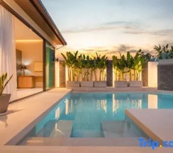 Вилла в Вилла Plunge Modern 2-Bedroom with Private Pool