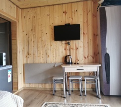 Полулюкс с видом на горы (2 этаж, номер 4) в Предгорье