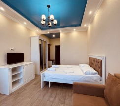 Двухместный номер с балконом вид во двор в Roza vetrov