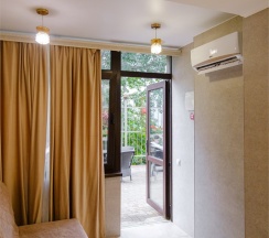 Комфорт Терраса  2-х местный с доп. местом в Амбассадор