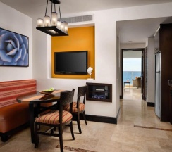 Двухместная вилла Deluxe c 1 спальней с видом на океан двуспальная кровать в Hyatt Vacation Club at Sirena del Mar