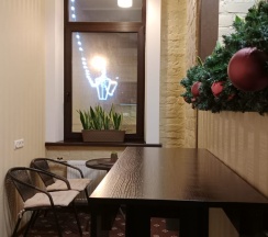 Апартаменты с просторной спальней, обеденной зоной и балконом в My Favourite Garden Hotel